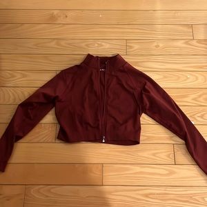 Alphalete cropped workout zip up!